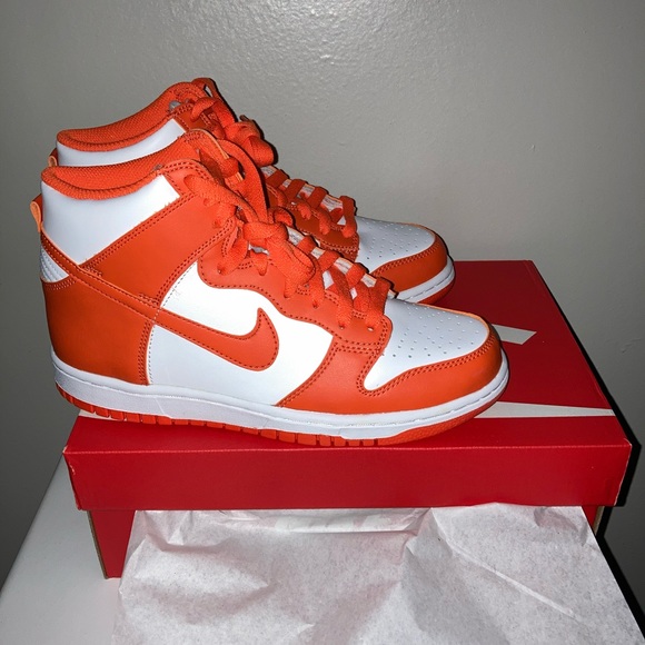 Dunks - Picture 6 of 7